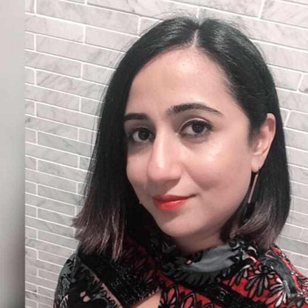 Meet your Posher, Priyanka